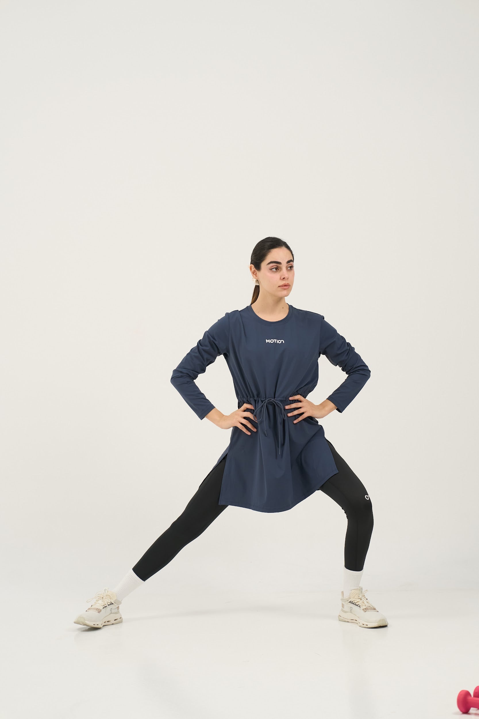 Vela Modest Top