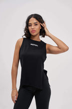 Black lightweight workout tops for daily training routines