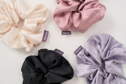 Aura Scrunchie – Silk Hair Scrunchie